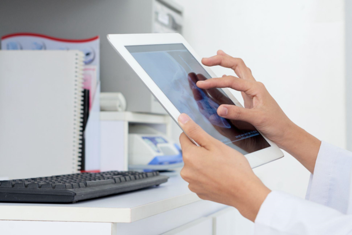 17-dos-medicos-no-Brasil-utilizam-IA