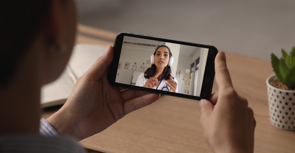 telemedicina-60-por-cento-consultas-amparo-saude